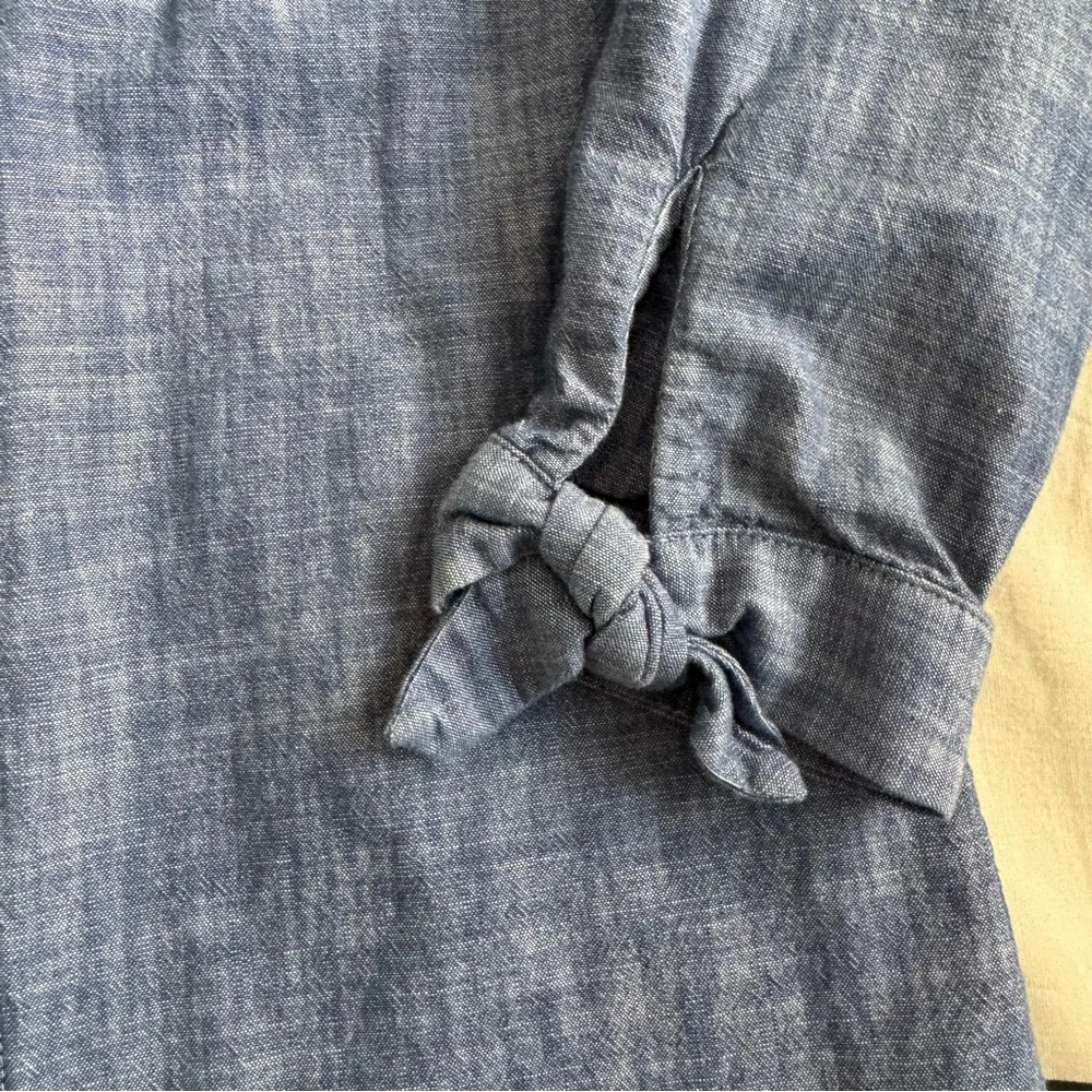 Banana Republic Chambray Shirt - Picture 2 of 4
